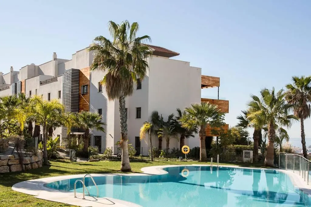 Apartment Alegria De Vivir Exclusiv 2 Bedroom Appartment Pool, Parking, Wifi, Netflix, Padel And More Estepona