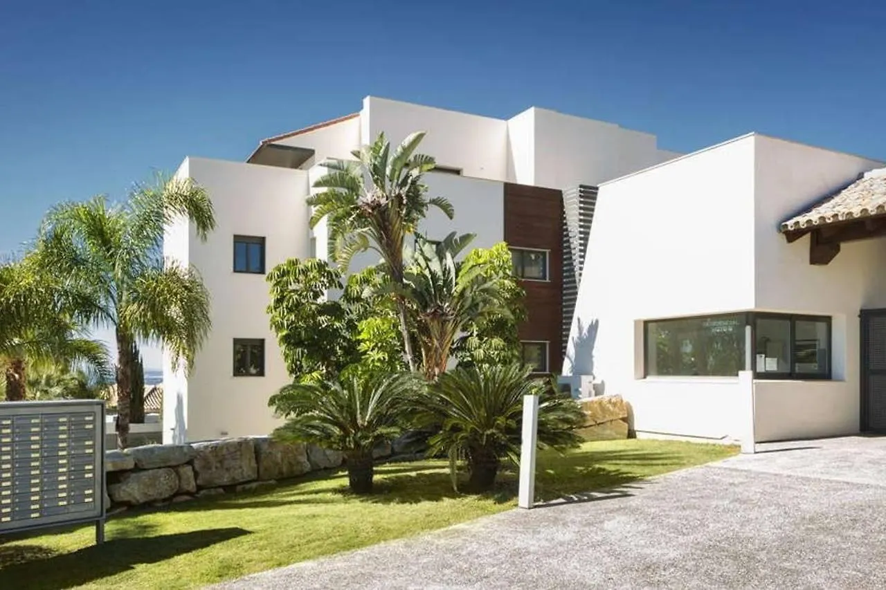 Alegria De Vivir Exclusiv 2 Bedroom Appartment Pool, Parking, Wifi, Netflix, Padel And More Estepona Spain